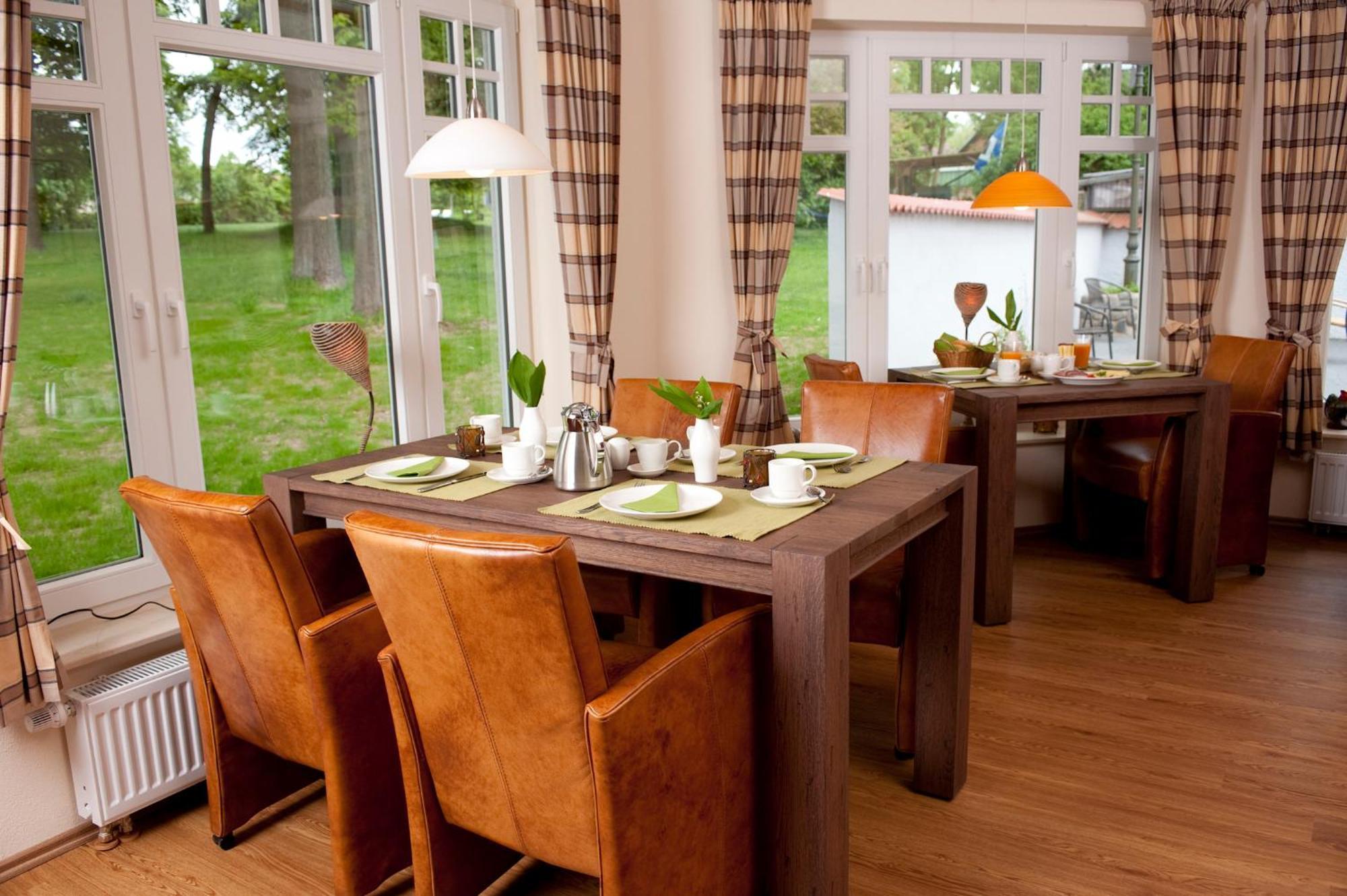 Hotel Bess Albersdorf  Екстериор снимка
