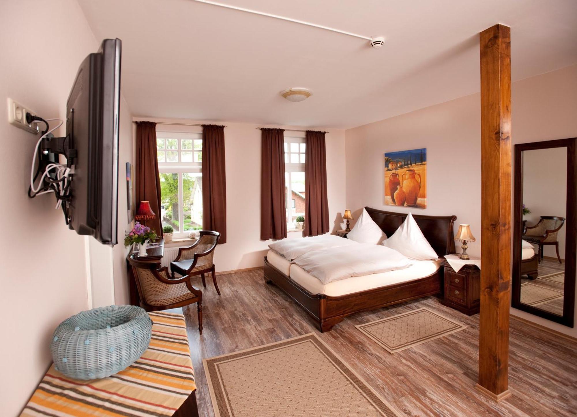 Hotel Bess Albersdorf  Екстериор снимка