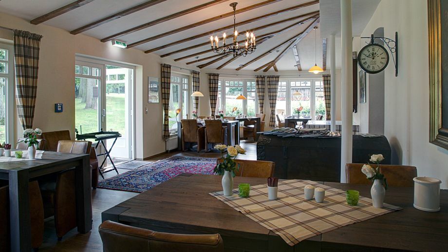 Hotel Bess Albersdorf  Екстериор снимка